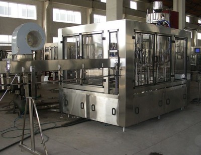 DGCF系列瓶裝碳酸含汽飲料生產設備 高效灌裝技術的創(chuàng)新解決方案